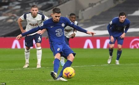 Huấn luyện viên Mourinho trải qua "cột mốc đen tối"