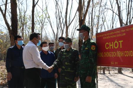 Lãnh đạo các tỉnh thăm, chúc Tết các đơn vị và chốt phòng, chống dịch Covid-19 BĐBP