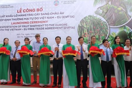 Mở rộng “cánh cửa” vào thị trường thế giới