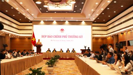 Tết Nguyên đán Tân Sửu: Trao tặng trên 10 triệu suất quà cho gia đinh chính sách, người lao động