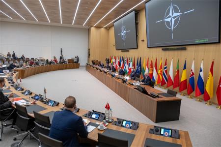 Mối quan hệ Nga - NATO “dậy sóng”