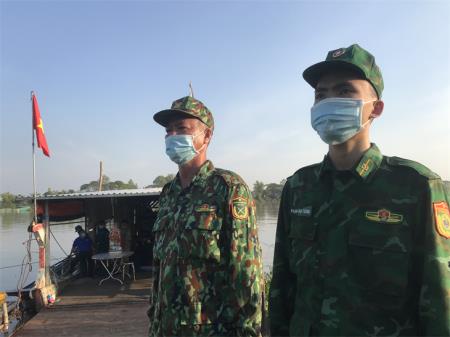 Dựng “phòng tuyến” chống xuất, nhập cảnh trái phép qua biên giới