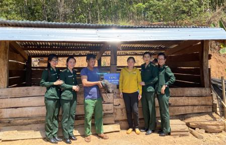 Tiếp sức cho phụ nữ vùng biên vượt khó vươn lên