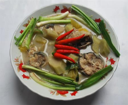 Say lòng canh cá leo chua