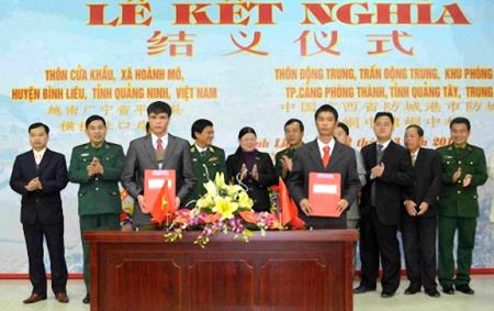 Góp phần xây dựng biên giới hòa bình, hữu nghị, cùng phát triển