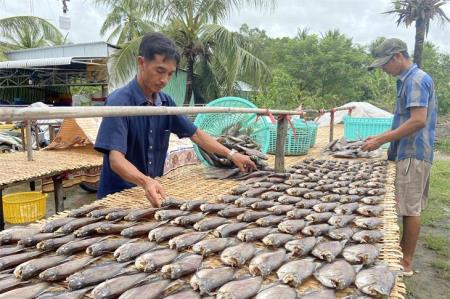 Củng cố lòng tin của đồng bào với Đảng và Nhà nước