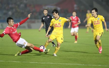 V.League 2021: Chân sút nội thăng hoa, thầy Park hài lòng