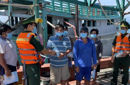 Quyết tâm không để dịch Covid-19 lây lan qua đường biển