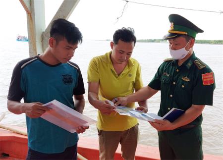 Không để dịch Covid-19 lây lan từ đường biển