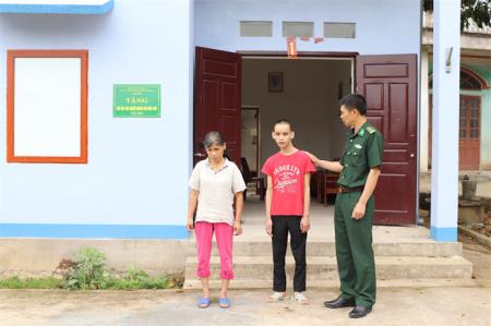 Nghĩa tình với đồng bào nơi biên giới