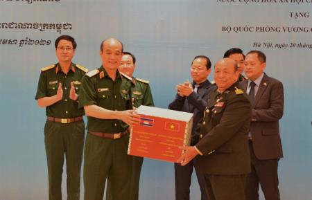 Bộ Quốc phòng Việt Nam và Campuchia chung tay phòng, chống dịch Covid-19