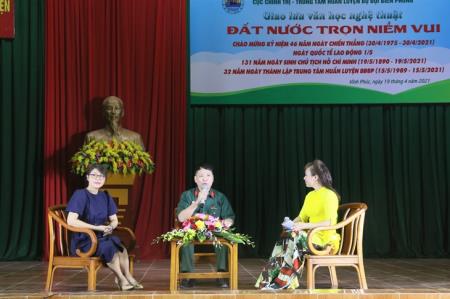 Giao lưu văn học nghệ thuật “Đất nước trọn niềm vui”