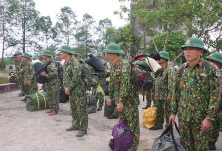 Miền Trung điều động hàng nghìn cán bộ, chiến sĩ lên biên giới chống dịch