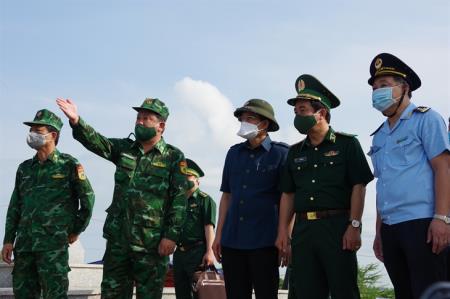 Tư lệnh BĐBP kiểm tra công tác phòng, chống dịch Covid-19 trên tuyến biên giới An Giang