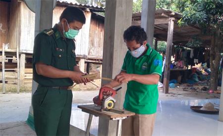 Vận động đồng bào Vân Kiều hoãn cưới phòng, chống dịch
