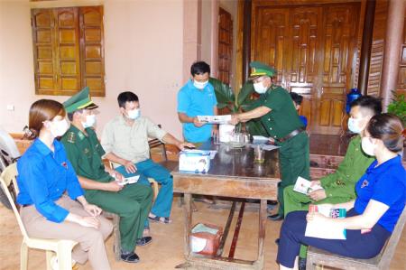 Nâng cao nhận thức cho người dân vùng biên về phòng, chống dịch Covid-19