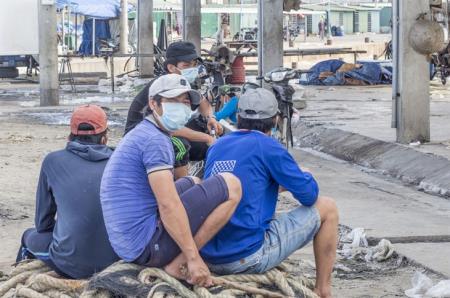 Quảng Ngãi: Ngư dân chưa đi biển vì lo ngại Covid-19