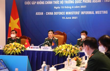 Cuộc gặp không chính thức Bộ trưởng Quốc phòng ASEAN - Trung Quốc
