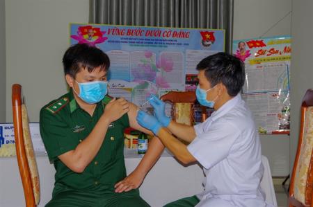 Tiêm vaccine phòng Covid-19 cho toàn bộ cán bộ, chiến sĩ BĐBP thành phố Hồ Chí Minh