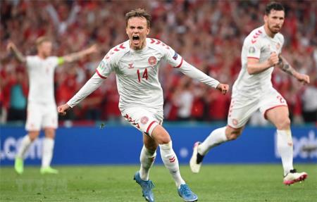 Xác định được 11 đội tuyển góp mặt tại vòng 1/8 EURO 2020