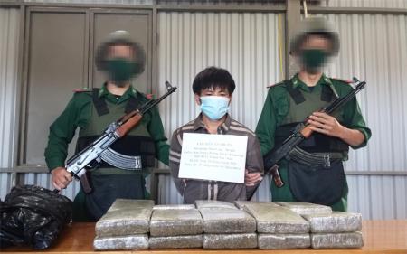 100 ngày đánh án ma túy giữa rừng sâu