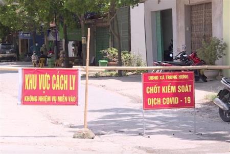 Nhiều địa phương phong tỏa, truy vết cách ly, tăng cường phòng dịch