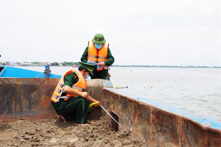 Ngăn chặn tình trạng khai thác, vận chuyển cát trái phép