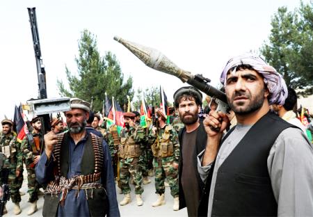 Afghanistan đối mặt với nguy cơ chiến tranh leo thang