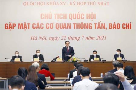 Đại biểu Quốc hội không ngừng cầu thị, gần dân, trọng dân, lắng nghe ý kiến của nhân dân
