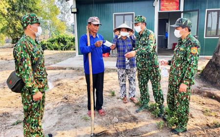 Kiên cường bám chốt, thực hiện tốt nhiệm vụ “kép”