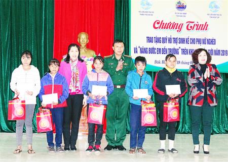 Thổn thức Dục - Nông