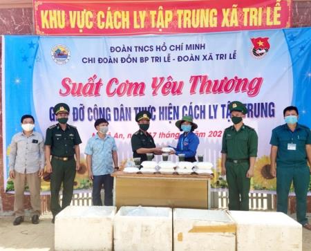 Mang yêu thương về với nhân dân vùng dịch