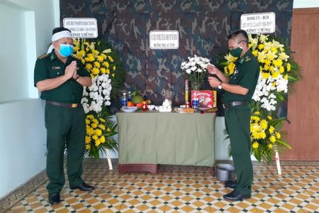 Cán bộ Biên phòng nén nỗi đau mất mẹ tiếp tục thực hiện nhiệm vụ