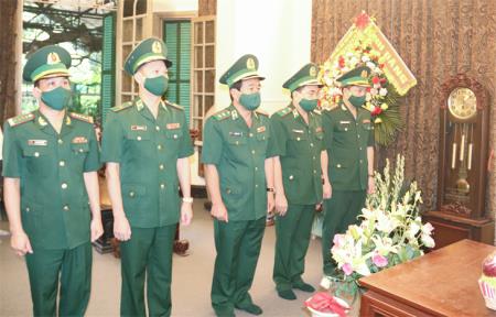 Đảng ủy, Bộ Tư lệnh BĐBP dâng hương tưởng niệm Đại tướng Võ Nguyên Giáp