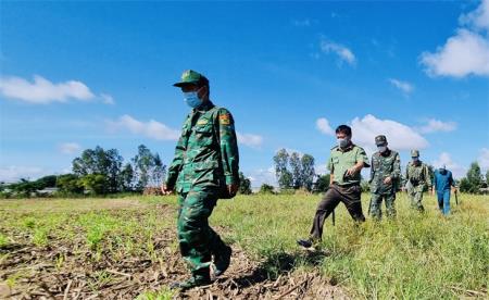 Thực hiện hiệu quả nhiệm vụ “kép” trên biên giới Đồng Tháp