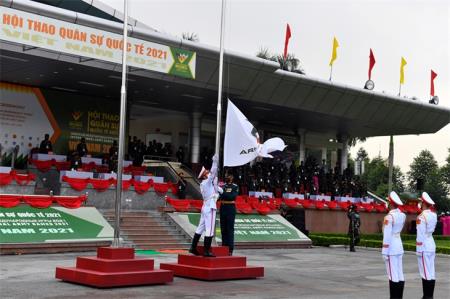 Thượng cờ các quốc gia tham dự Army Games 2021 tại Việt Nam