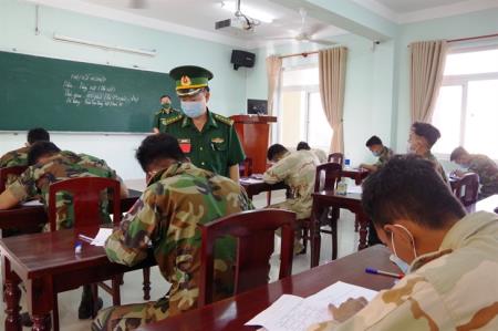 Tổ chức thi tốt nghiệp cho học viên Quân đội Hoàng gia Campuchia