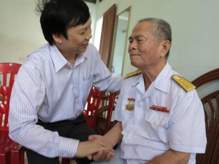 Người về từ trận đánh tàu Maddox