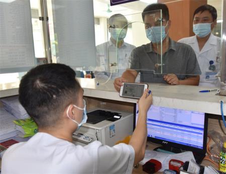 Thực hiện chính sách bảo hiểm y tế vì sức khỏe cộng đồng