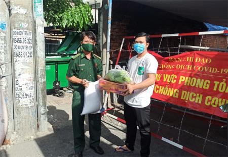 Quản lý chặt chẽ cửa khẩu cảng, hết lòng hỗ trợ nhân dân trong đại dịch