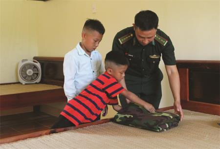 Chắp cánh ước mơ cho trẻ em nghèo nơi gian khó