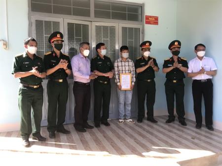 15 hộ nghèo ở khu vực biên giới Bình Phước có nhà mới