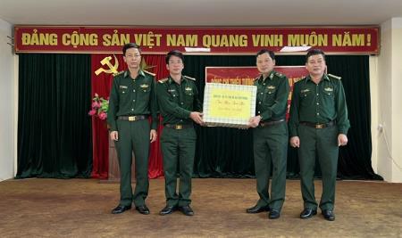 Thiếu tướng Lê Văn Phúc kiểm tra công tác sẵn sàng chiến đấu bảo đảm an ninh trật tự Tết Nguyên đán Nhâm Dần 2022