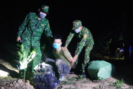 Ngăn chặn pháo lậu ngay từ biên giới