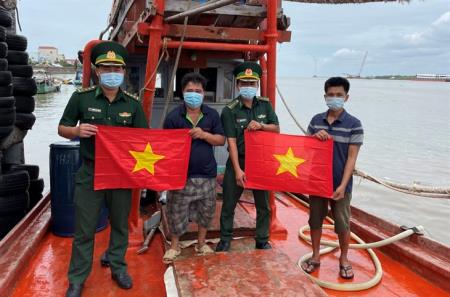 Những “cột mốc sống” trên vùng biển Tây Nam
