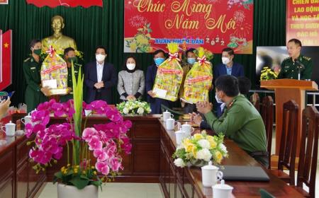 Lãnh đạo các tỉnh chúc Tết cán bộ, chiến sĩ các đồn Biên phòng và nhân dân trên khu vực biên giới
