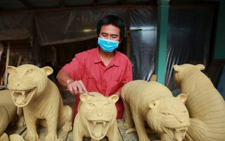 Làng gốm Thanh Hà bước vào xuân “ông Hổ”
