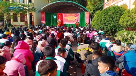 “Mềm hóa” công tác tuyên truyền, phổ biến pháp luật cho nhân dân ở khu vực biên giới