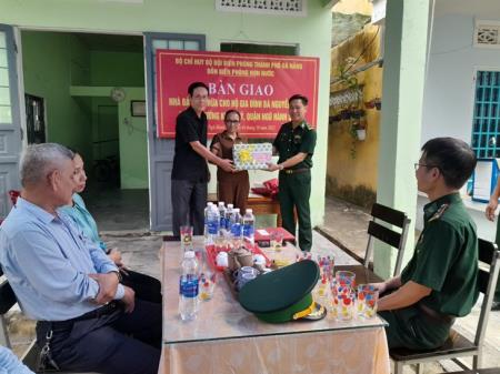 Những ngôi nhà ấm tình người