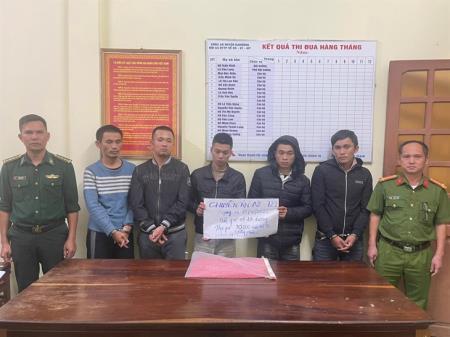Vượt mưa bão “hốt trọn” đường dây mua bán trái phép ma túy